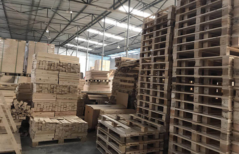金彬包裝成都木托盤存放車間